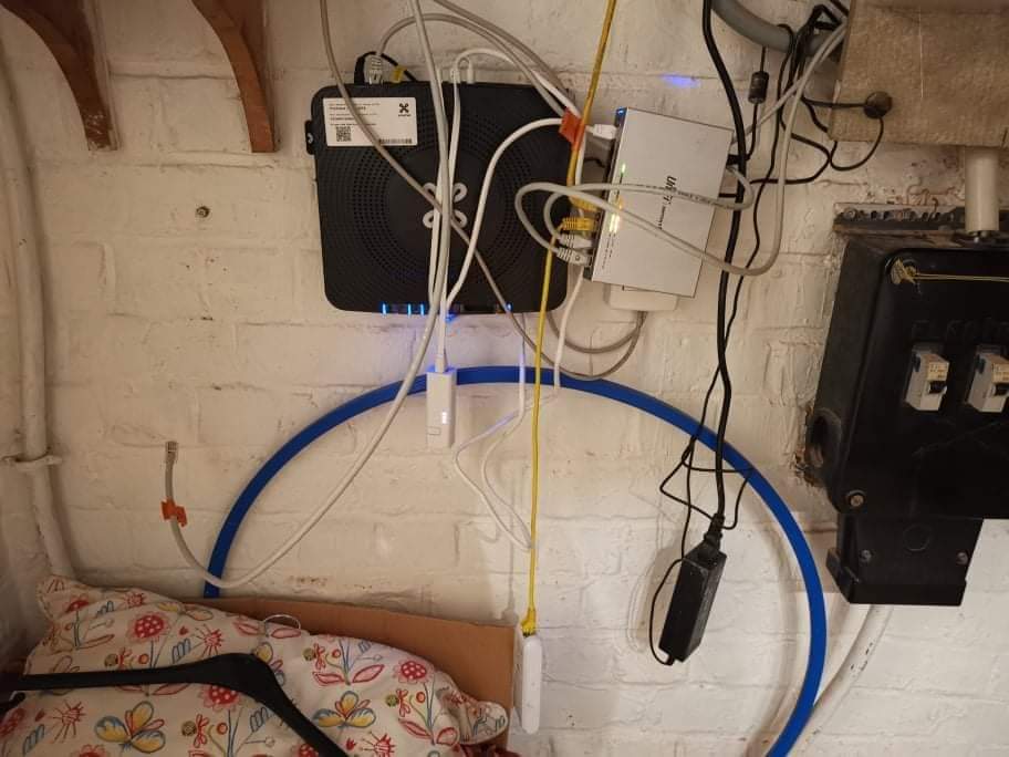 Cleaning Armoire & Cloudkey - Uccle