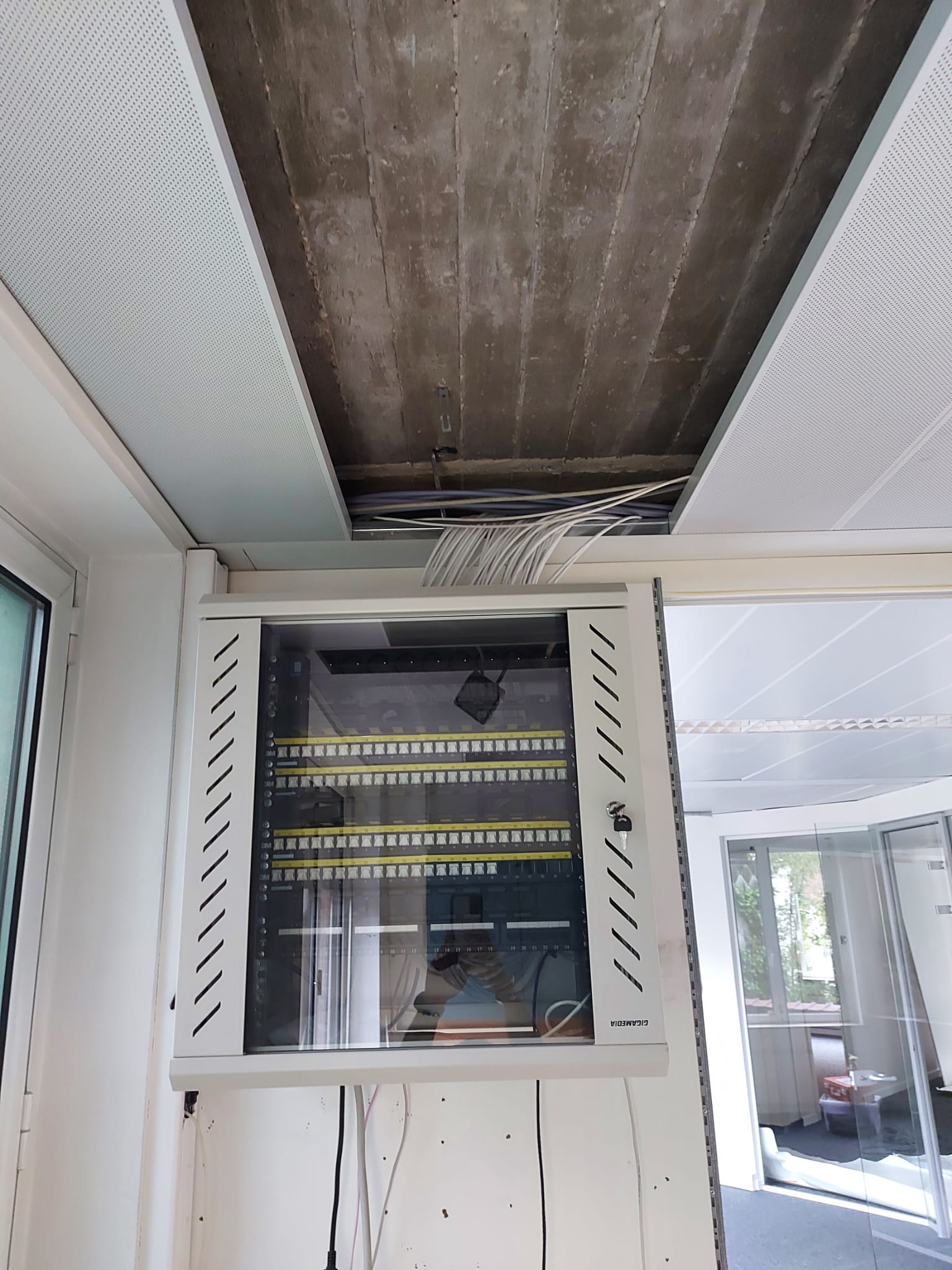 Déplacement Armoire & Câblage - Bruxelles